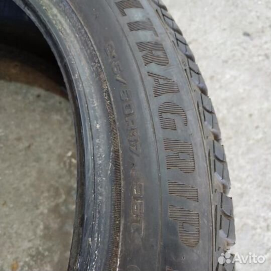 Goodyear UltraGrip Ice 2 215/45 R17