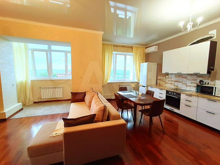 2-к. квартира, 65 м², 7/7 эт.