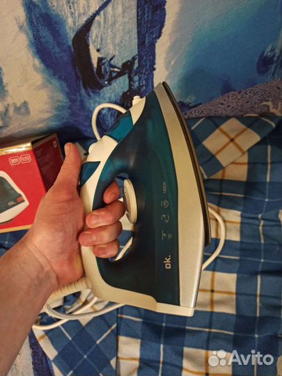 Утюг с отпаривателем