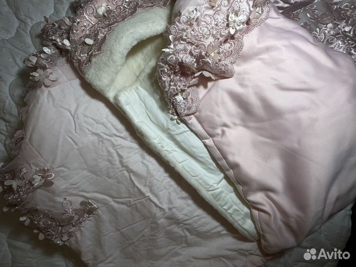 Конверт и платье для девочки на выписку