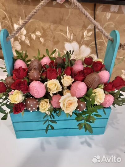 Клубника,бананы в шоколаде