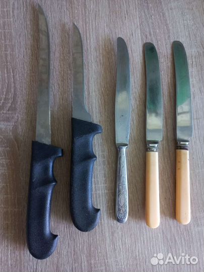 Ножи, вилки, рюмки