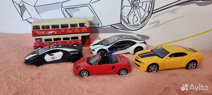 Продам машинки комплектом