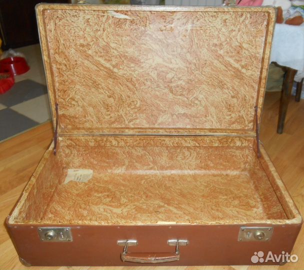 Старый чемодан для декупажа