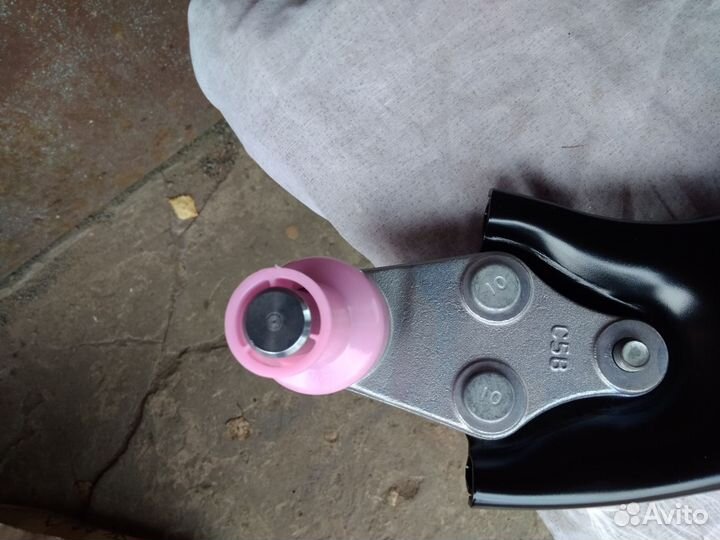 Рычаг передний правый Hyundai Santa Fe 4 TM