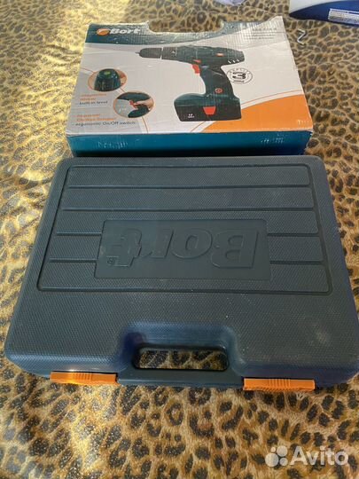 Шуруповерт Bort BAB-12N-K