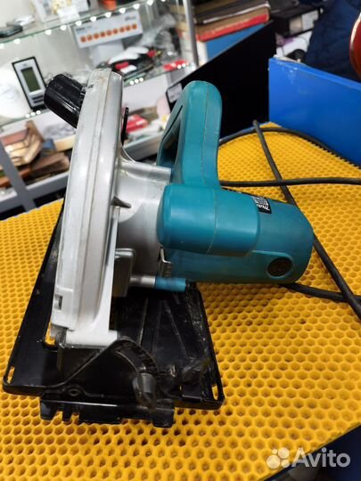 Пила циркулярная ручная makita 5704 R