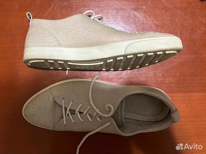 Кроссовки ecco женские