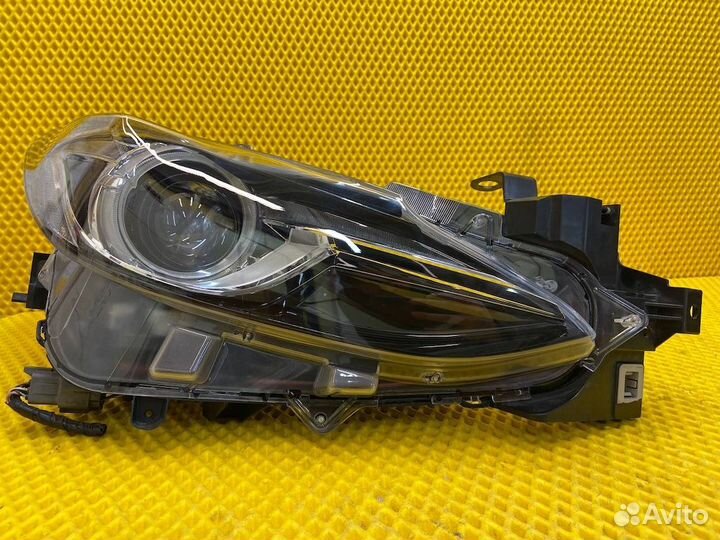Комплект фар адаптив биксенон Mazda 3 BM до рест
