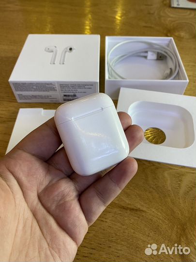 AirPods (1-го поколения) оригинал