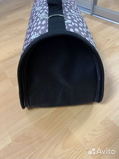 Переноска для кошек и собак