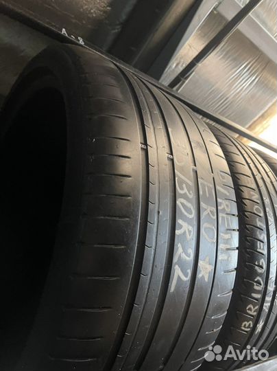 Pirelli P Zero PZ4 315/30 R22