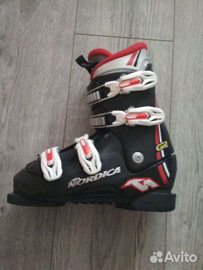 Горные лыжи для девочки (Ботинки в подарок )