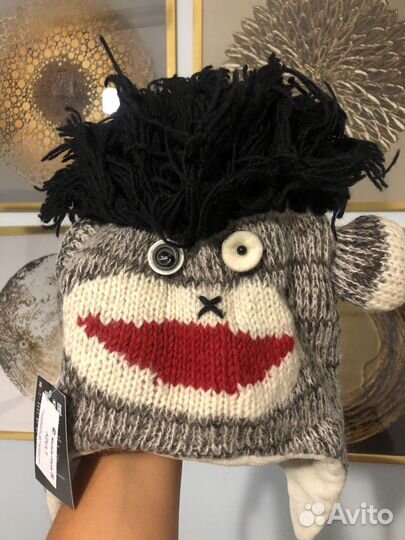 Шапки шерстяные 54-56 2 шт