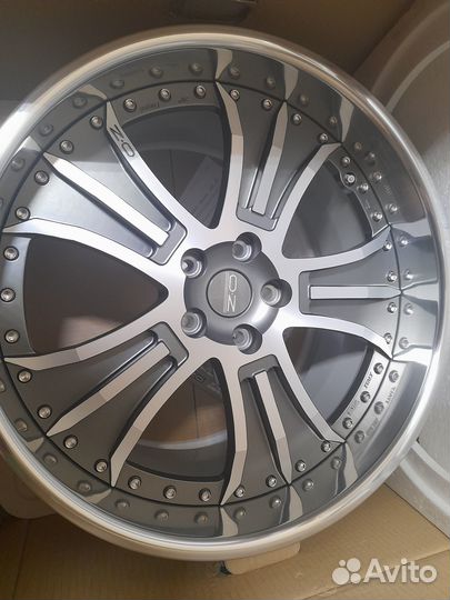Диски R20 OZ Racing 5/114,3 кованые трехчастные