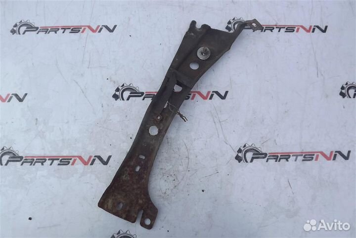 Панель передняя Мазда 323 ва