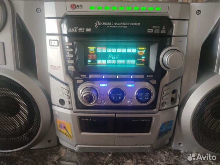 Музыкальный центр