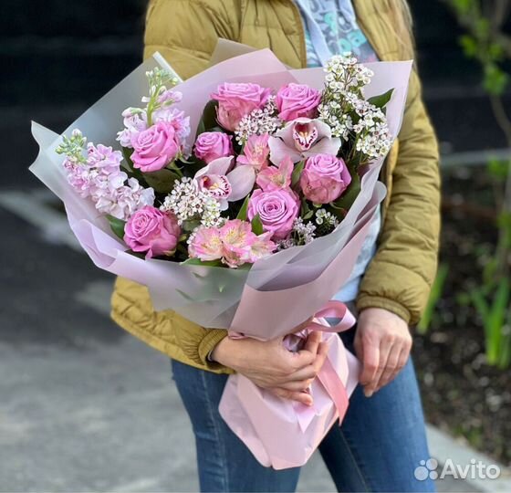 Доставка букетов. Оригинальное исполнение