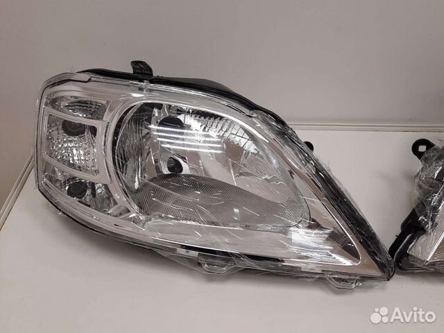 Фара правая Renault logan Largus