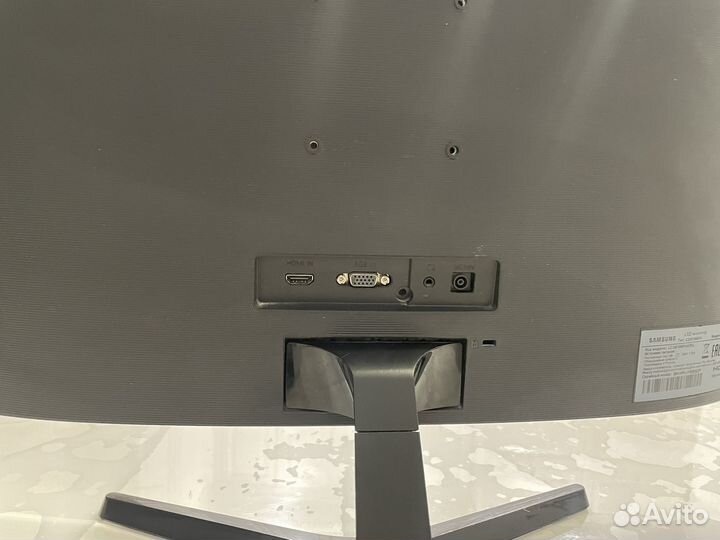 Монитор samsung изогнутый