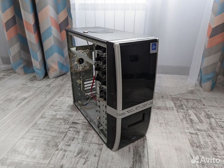 Корпус AeroCool без боковой крышки для пк