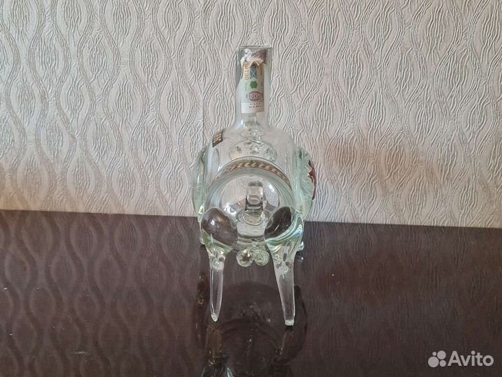 Бык Бутылка из-под Коньяка Лезгинка