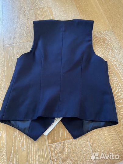 Жилетка для мальчика(146 р-р)