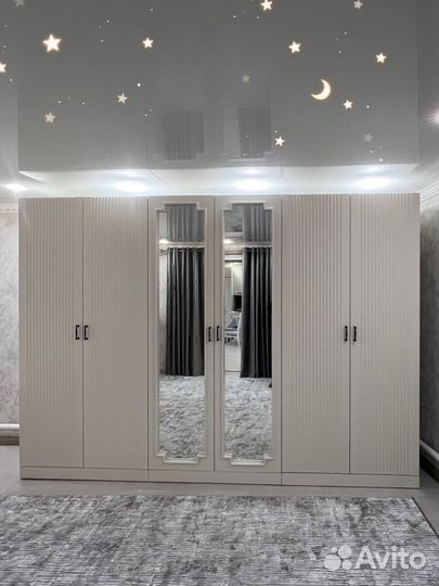 Спальный гарнитур