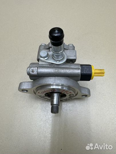 Насос гура Toyota Land Cruiser 100 1FZ-FE