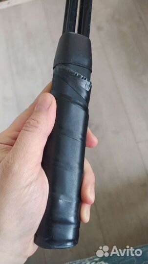 Теннисная ракетка