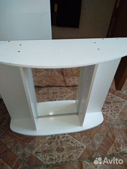 Полка в ванную с зеркалом