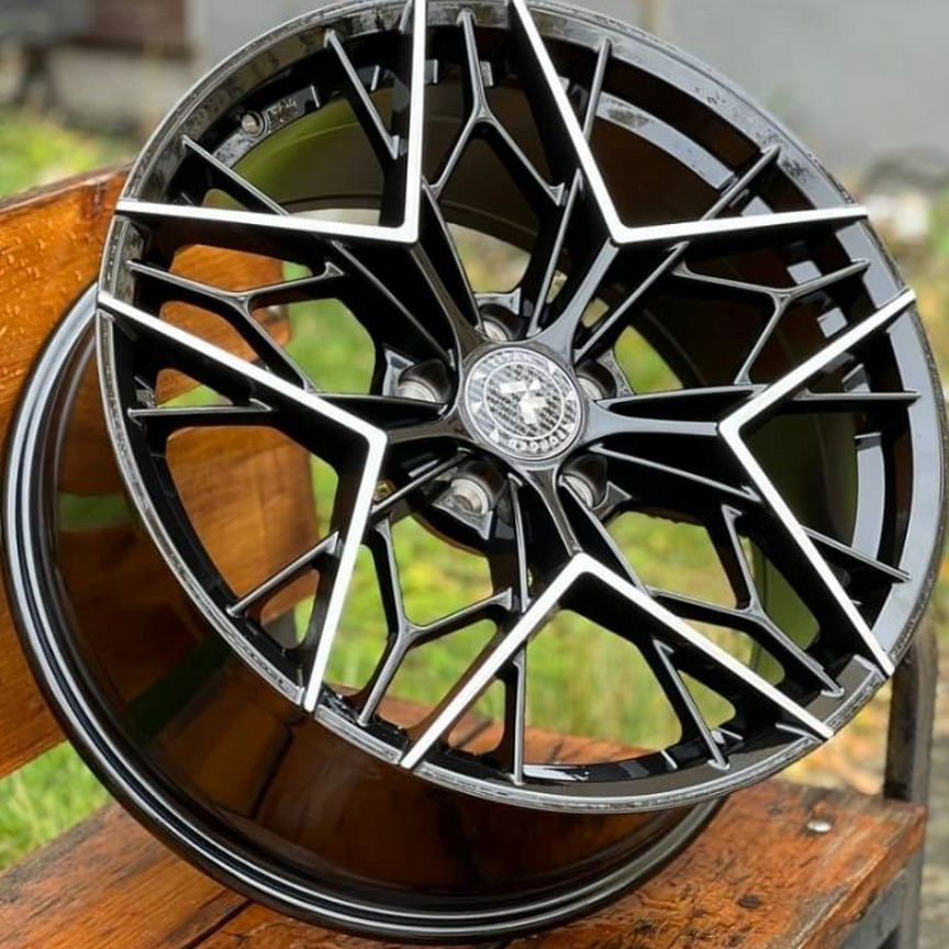Литые диски Flow Form 8.5×R18 5×114.3