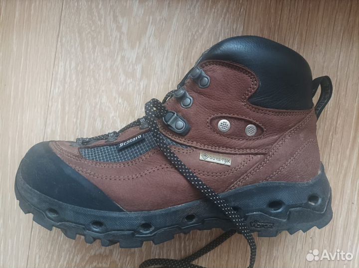 Горные ботинки bestard Chicka ST Gore Tex