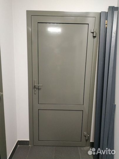 Алюминиевые двери под ваше окно