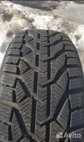 Kormoran Snow 215/55 R18 99V