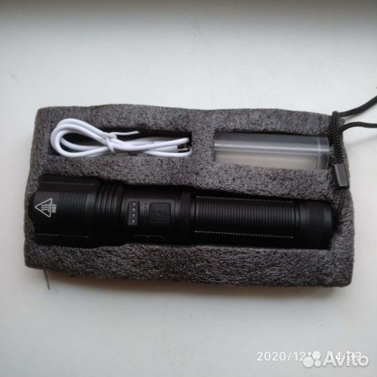 Новый мощный фонарь XHP50.2