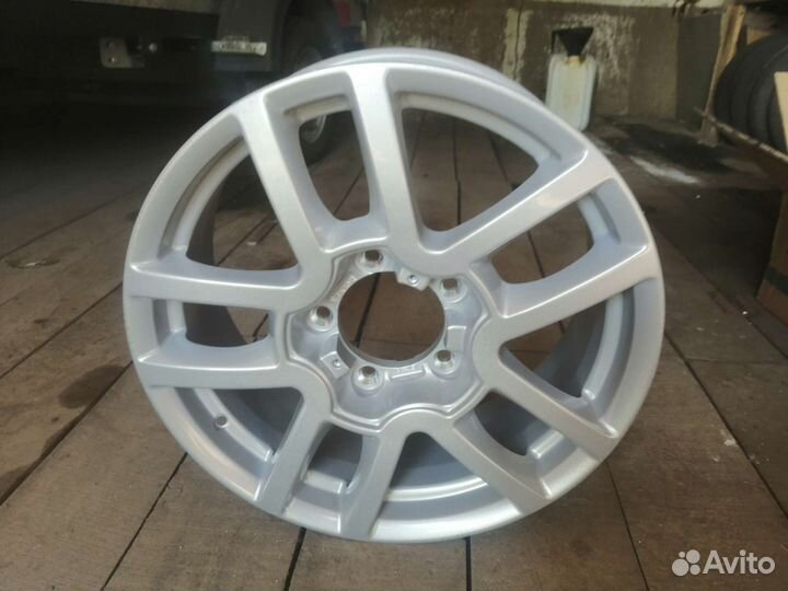 Продам литые диски