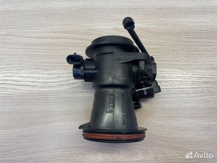 Дроссельная заслонка Renault Sandero