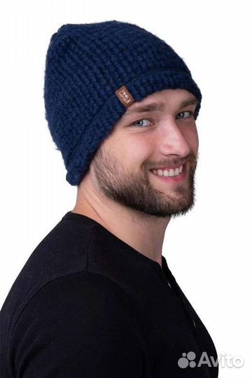 Вязаная шапка мужская из натуральной шерсти