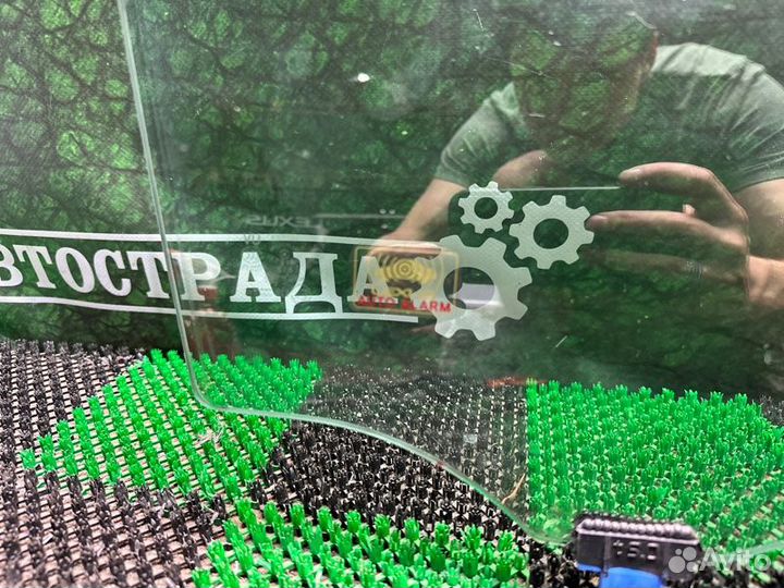 Стекло двери переднее правое Lexus Gx460 2009-2019