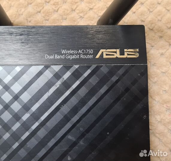 Интернет центр Asus AC1750 / RT66U