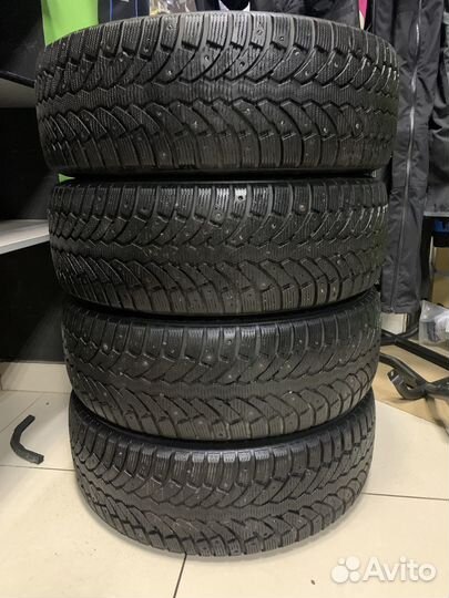 Pirelli Formula Ice 225/65 R17