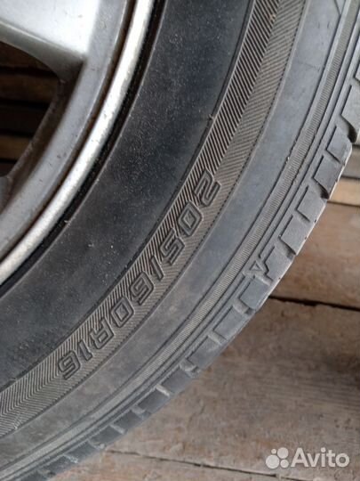 Dunlop SP Touring T1 205/60 R16