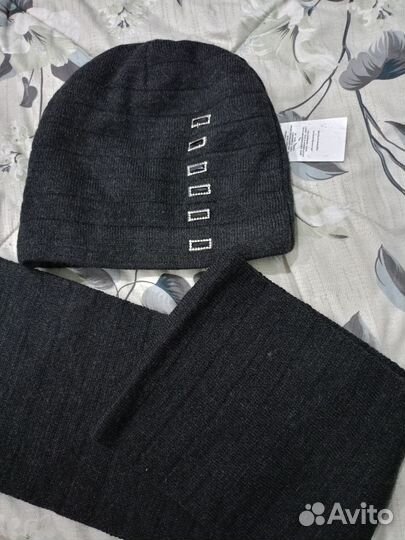 Комплект шапка и шарф женские