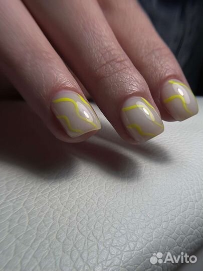 Маникюр педикюр