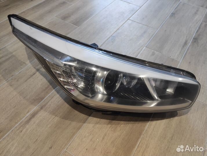 Фара правая Kia Ceed 2016