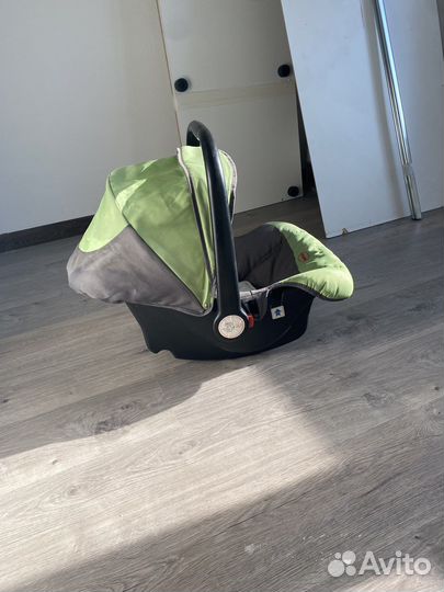 Детское автокресло до 6 мес