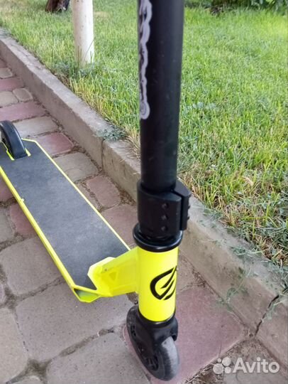 Трюковой самокат oxelo