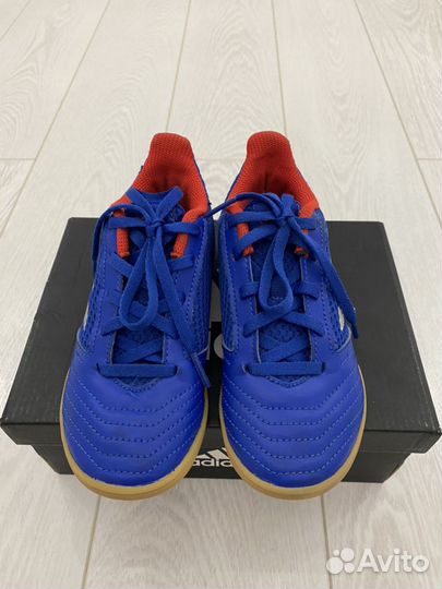 Продам футбольные бутсы