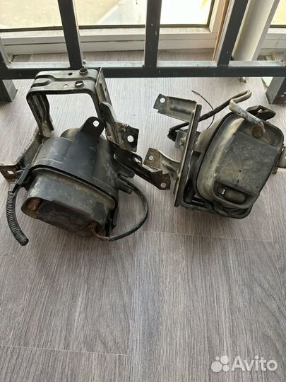 Фара противотуманная лев/пр Mitsubishi Carisma